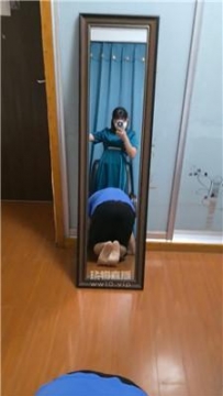 【调教视频】【铃兰】寂寞少妇的脚下奴 JS250729-4