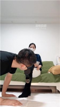 【调教视频】【晚晚】挑战超强原味脚深喉 JS250906-26