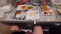 【绝美瑶瑶女神】9月巨献 海底捞边吃边玩D强制吐奶