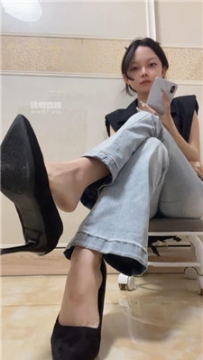 【第一视角】【婉婉】贱狗爬过来    250604-12