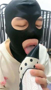 【调教视频】【薇薇情侣主】跪舔高跟白丝-插嘴 JS250204-24