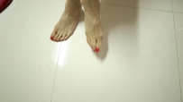 香港淫脚技师 裸足吐奶