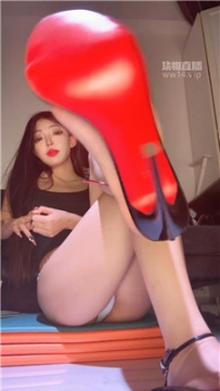 【第一视角】【绝美兔】爬进来羞辱    250901-13