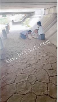 ZB2877=TL36488 尤黎】户外天花板被老大爷围观48分钟