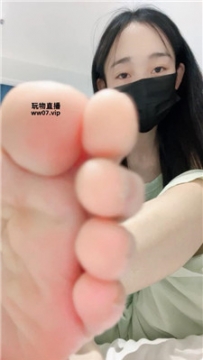 【第一视角】【子衿】舔裸足炸    250507-28