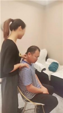 【调教视频】【夸梨】花钱让黑丝技师暴揍我【上】【双视角版】JS250327-15