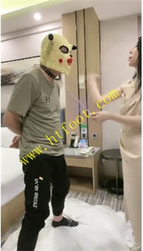 TL35810 陈甜女帝】小白鞋踢裆32分钟