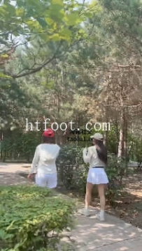 ZB12021 冷月】公园调教臭要饭的29分钟