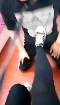 TL2843 妍妍S 踩踏，喂帆布鞋面包