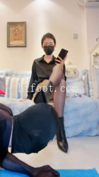 ZB12011 苏州婉儿-黑丝脚玩弄贱狗27分钟