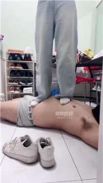 【调教视频】【酒酿丸子】30分钟脚不落地踩踏 JS251003-17