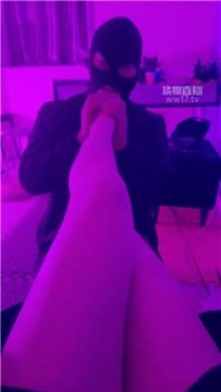 【调教视频】【毒舌女王】肉丝脚玩虐贱奴 JS260105-37