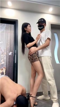 【调教视频】【JonyZ】情侣主脚下卑微绿帽 bf59083