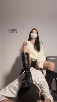 【调教视频】【恬甜】骑马转胯-鞭打-长靴踩虐 bf51563