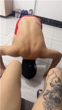 【调教视频】【小凤梨】双S-对着女神的鞋磕头【双视角版】 JS250729-14