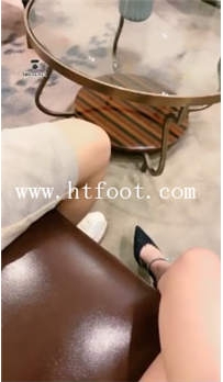 TL15338 樱桃大大S酒店搭讪素人小哥哥强制开发37分钟