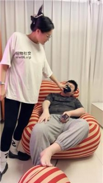 【调教视频】【埋汰】健身后原味鞋袜辱教练 JS250223-4