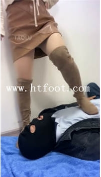 TL28558 巴莉】踩跺舔脏鞋底33分钟