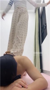 【调教视频】【小柔s】双S-胯下羞辱-踩踏 JS250927-30