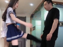 【初柒】精品!双太妹卵弹终结者!千次踢裆!裸足棉袜皮靴狠狠羞辱超长版!YC-220610-2