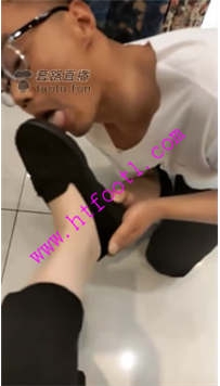 TL20950 虞姬的狗M成功舔到素人的鞋底62分钟