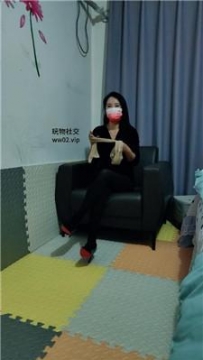 【调教视频】【至尊女王】黑丝美腿踩虐贱奴 JS241020-8
