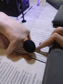 【多巴夫妻住】十月调教家奴口舌伺奉主人爱爱14分