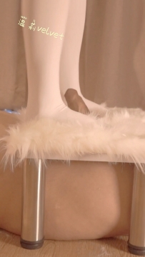 温莉原创-白丝板子上足交吐奶