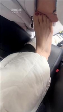 【调教视频】【津津小主】打车遇到恋足癖司机 JS260202-5