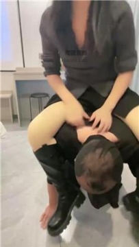 【调教视频】【玥玥】骑马踩踏-狠抽耳光 JS260112-41