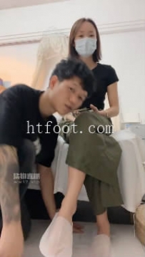 ZB10901 煎饼狗子-双主+女奴玩弄狗子21分钟