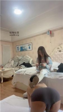 【调教视频】【思Si】长靴白袜踩踏/强制滴蜡 bf51056