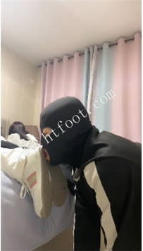 TL46728 与精神小妹的那些事】多素人t脚场38分钟