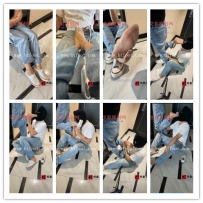 校尉原创-艺校牛仔裤帆布鞋妹子被约酒店舔脚