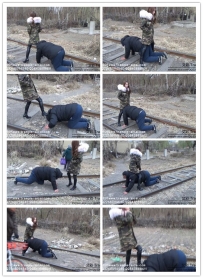 【艾彩原创】傲柔女王户外调教小狗狗