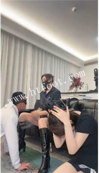 NNTL44878 妆主大大】情侣M-头顶高跟保鲜膜窒息吮吸酸奶脚M下M舔脚76分钟
