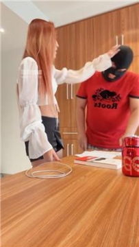 【调教视频】【妙可】数据线教训猥琐学生 bf54791