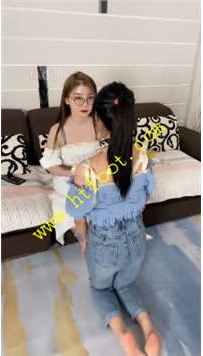 TL27463 领主老大】强迫女奴舔脚同时女奴呕吐加口水喂食男狗46分钟