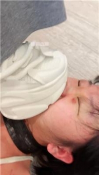 【调教视频】【黛樱】重度刑-暴力踢踹小三母狗 JS250730-14