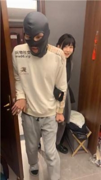 【调教视频】【宝娜】双S-坐脸窒息/骑马踩踏耳光 bf50470