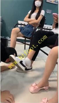 TL38350 精神小妹】调教不听话的狗子49分钟