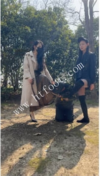 ZB3962 帝君帝后】户外开发素人圣水19分钟