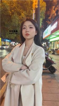 【调教视频】【素人挖掘机】车内原味白袜羞辱虐 JS250403-8