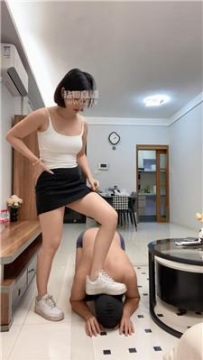 【调教视频】【甜味药丸】压力手脚耳光暴打除臭狗 JS251023-30