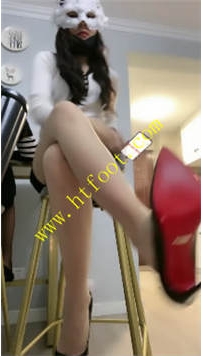 TL32860 妆主大大】视角肉丝羞辱73分钟