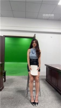 【调教视频】【松紫大大】开发来应聘演员的小姐姐 bf56418