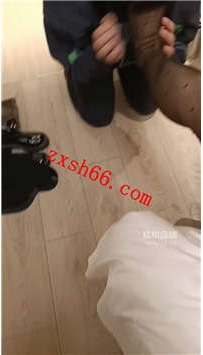 TLZB26316狠心小妈-情侣主玩狗黑丝裸足调狗舔脚深喉85分