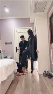 【调教视频】【可可夫妻】绿奴伺候回家情侣主 bf59095