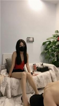 【调教视频】【甜一】狗链遛狗-铆钉高跟玉足踩/虐乳 bf50280