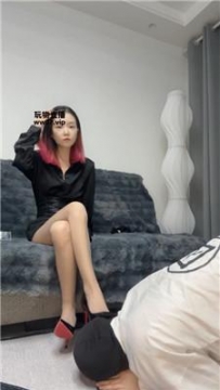 【调教视频】【阿楠】囚犯悲惨生活-虐乳坐脸腿绞 bf52655